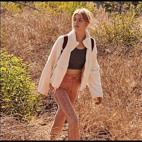 NWT Free People Movement Jagger Flare size M - Picture 5 of 12